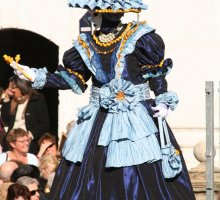 Le carnaval Vénitien, le départ du défilé