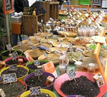 Le marché d'Annecy, vieille ville