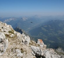 Summer hiking in the Alps