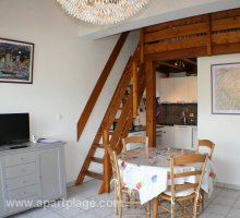 Main living space, view towards corner kitchen, apartplage, Saint-Jorioz